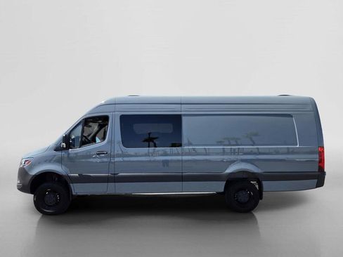 Used 2026 Mercedes-Benz Sprinter 2500 image 2