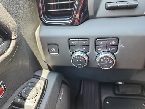 New 2026 GMC Sierra 1500 AT4 w/ AT4 Premium Package image 22