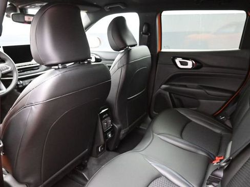 New 2026 Jeep Compass Latitude AWD/4WD image 19