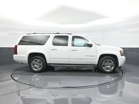 Used 2014 Chevrolet Suburban LT AWD/4WD image 8