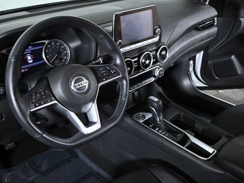 Used 2020 Nissan Sentra SV image 12