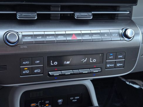 Used 2025 Hyundai Kona SEL AWD/4WD image 18