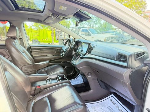 Used 2018 Honda Odyssey Touring image 38