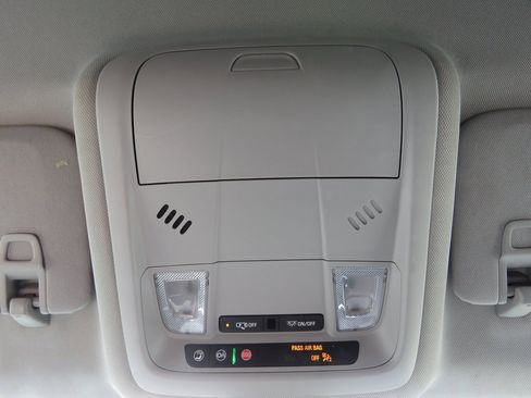 Used 2022 Chevrolet Equinox LT image 27