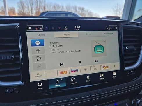 New 2026 Chrysler Pacifica Select w/ S Appearance Package image 49