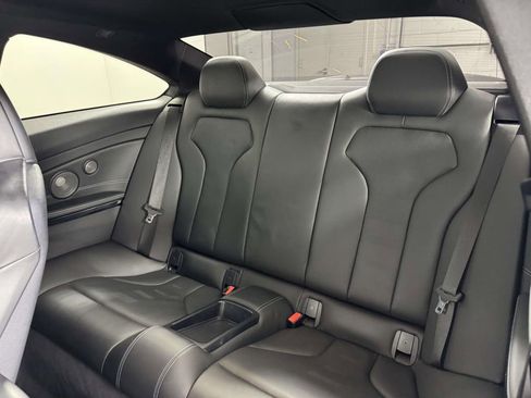Used 2018 BMW M4 Coupe RWD image 34