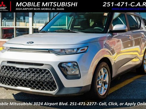 Used 2021 Kia Soul S image 1
