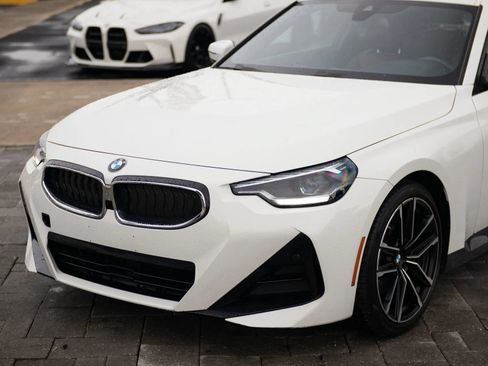 Used 2022 BMW 230i Coupe w/ M Sport Package RWD image 6