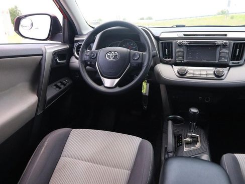 Used 2014 Toyota RAV4 XLE FWD image 21