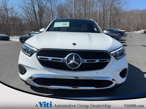 Used 2026 Mercedes-Benz GLC 300 4MATIC image 3