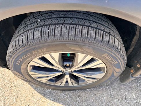 Used 2021 Nissan Rogue SV AWD/4WD image 16