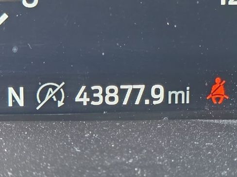 Used 2023 Ford F150 Lariat w/ Equipment Group 502A High image 39