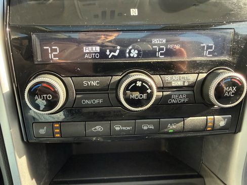 Used 2019 Subaru Ascent Limited image 22