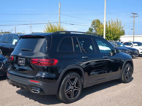 Certified 2025 Mercedes-Benz GLB 250 image 4