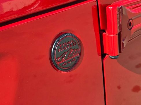 Used 2021 Jeep Wrangler Rubicon image 34