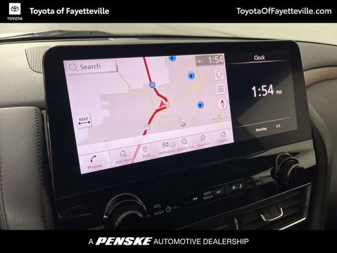 Used 2023 Nissan Armada SL w/ Captain's Chairs Package image 31