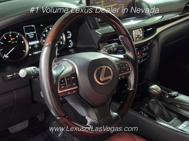 Used 2018 Lexus LX 570 4WD w/ Luxury Package image 33
