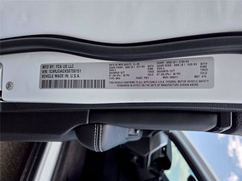 New 2025 Jeep Grand Cherokee Altitude RWD image 63