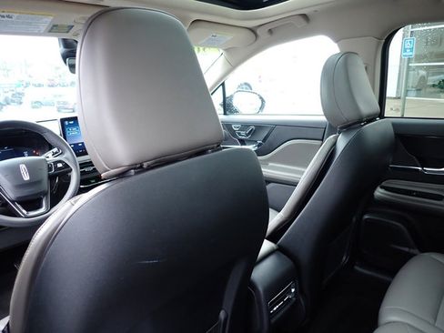 Used 2023 Lincoln Corsair AWD w/ Equipment Group 101A image 16