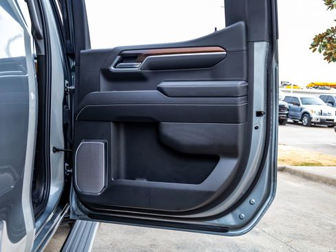 Used 2025 GMC Sierra 1500 Denali w/ Denali Reserve Package image 38