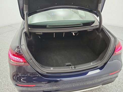 Used 2022 Mercedes-Benz E 350 Sedan image 27