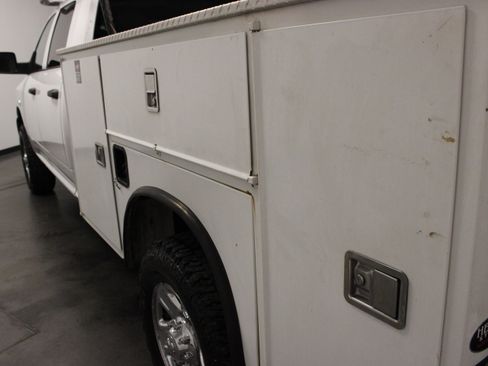 Used 2018 RAM 2500 Tradesman w/ Chrome Appearance Group AWD/4WD image 12