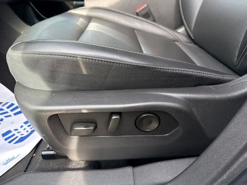 Used 2024 Buick Envision Preferred AWD/4WD image 11