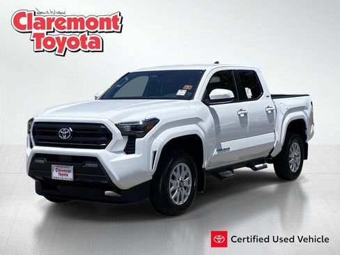 Used 2026 Toyota Tacoma SR5 AWD/4WD image 1