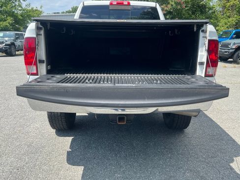 Used 2018 RAM 2500 SLT AWD/4WD image 5