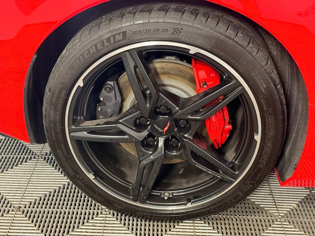 Used 2020 Chevrolet Corvette Stingray Preferred Cpe w/ 2LT Preferred Equipment Group RWD image 15