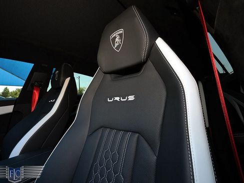 Used 2023 Lamborghini Urus S AWD/4WD image 17