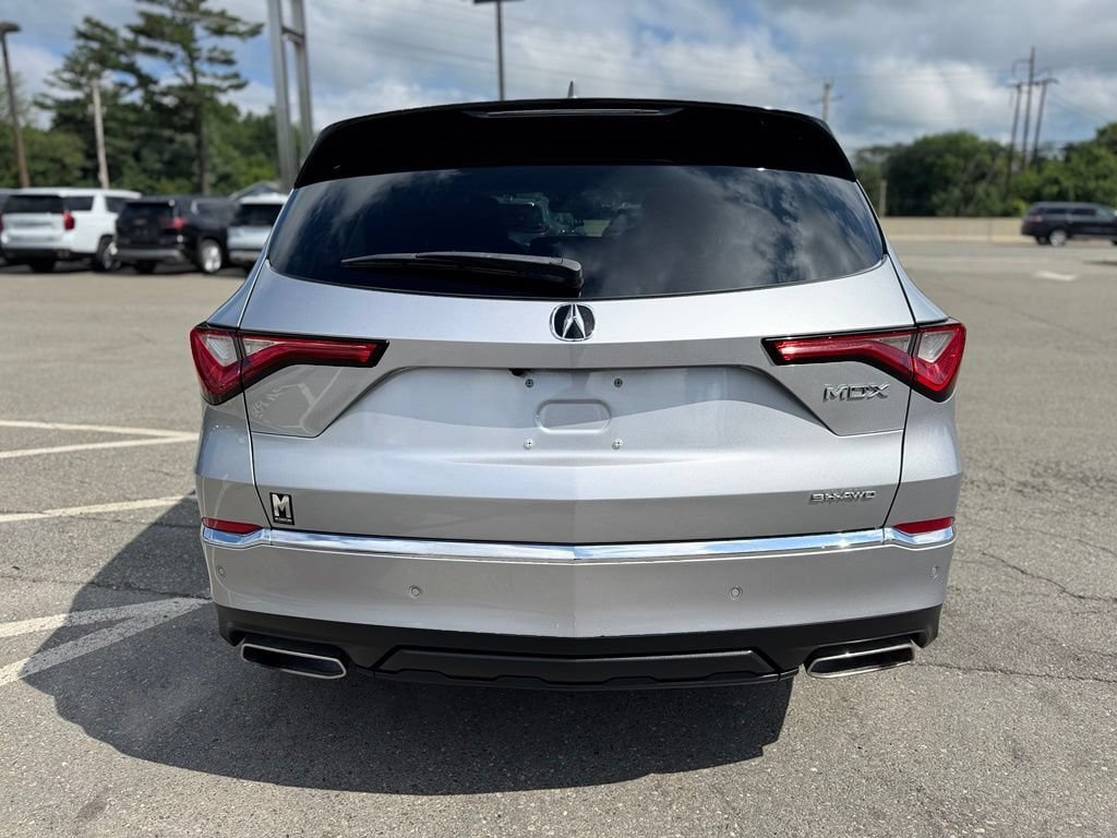 Used 2023 Acura MDX w/ Technology Package AWD/4WD image 6