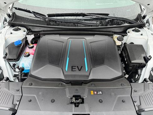 Certified 2024 Hyundai Ioniq 5 Limited image 20