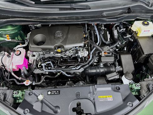 Certified 2026 Toyota Sienna LE FWD image 30