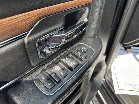 Used 2014 RAM 1500 Laramie image 11