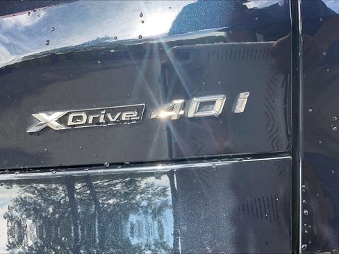 Used 2022 BMW X5 xDrive40i w/ M Sport Package image 9