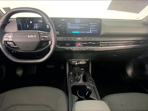 Certified 2025 Kia K4 EX FWD image 15