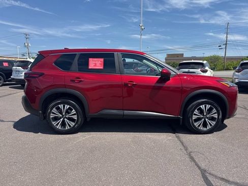 Certified 2023 Nissan Rogue SV AWD/4WD image 4
