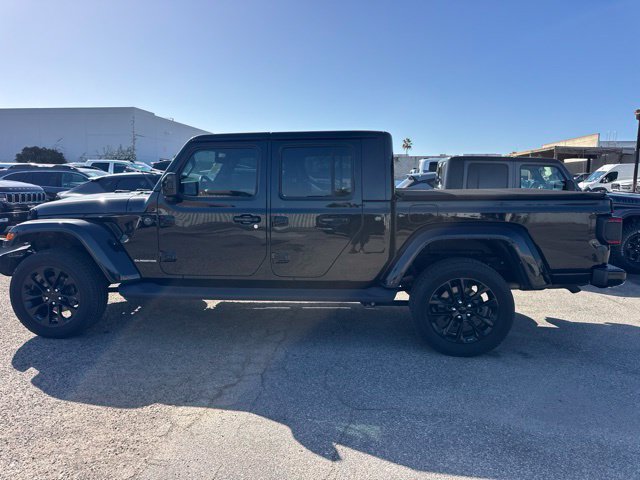 Used 2021 Jeep Gladiator Overland AWD/4WD image 8