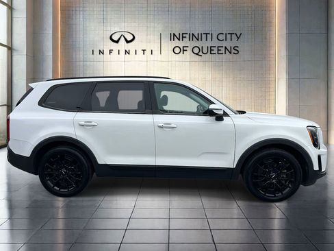 Used 2022 Kia Telluride EX w/ EX Premium Package AWD/4WD image 2
