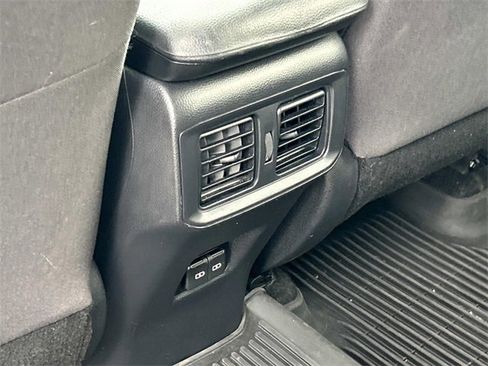 Used 2022 Toyota RAV4 XLE image 20