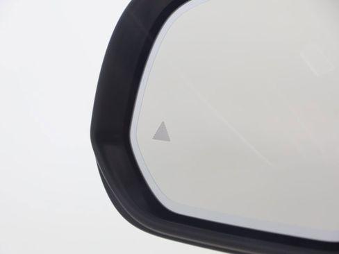 Used 2024 Mercedes-Benz GLS 580 4MATIC image 32