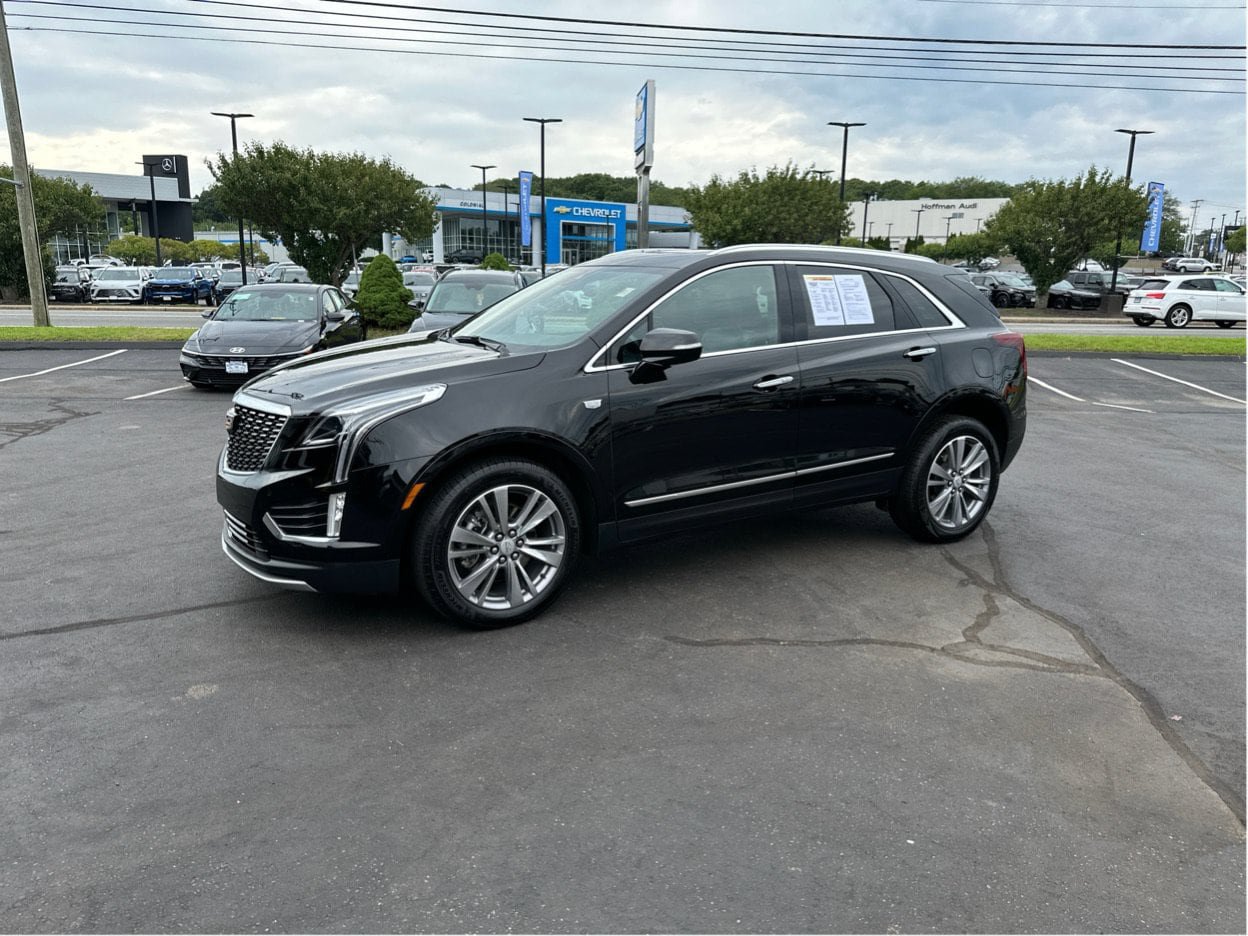 Certified 2025 Cadillac XT5 Premium Luxury AWD/4WD image 1