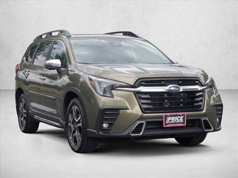 Used 2023 Subaru Ascent Touring AWD/4WD image 3