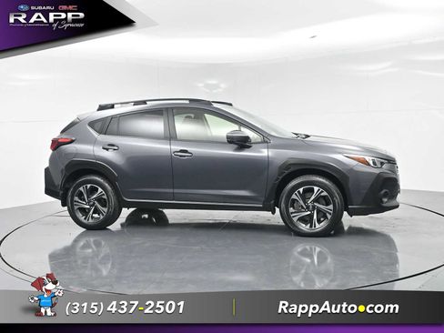 Used 2024 Subaru Crosstrek 2.0i Premium AWD/4WD image 2