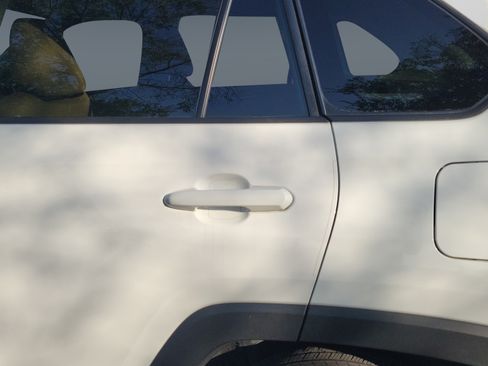 Certified 2024 Toyota RAV4 LE FWD image 27