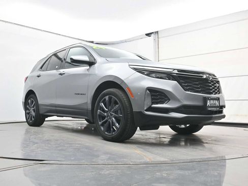 Used 2024 Chevrolet Equinox RS w/ LPO, Floor Liner Package AWD/4WD image 18