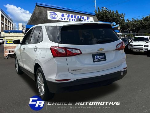 Used 2020 Chevrolet Equinox LS w/ LPO, Cargo Package FWD image 5