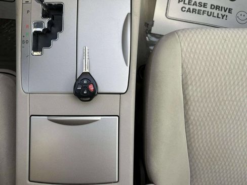 Used 2011 Toyota Camry LE image 23
