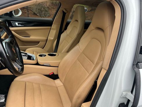 Used 2018 Porsche Panamera 4S AWD/4WD image 23